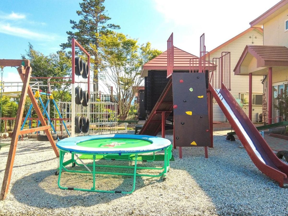 Petit Hotel Blaneneige Nakafurano Екстер'єр фото